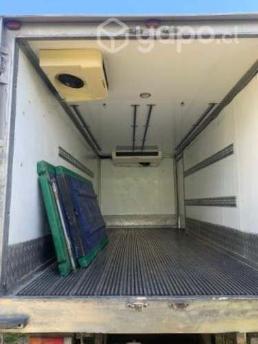 Mitsubishi fuso canter 815