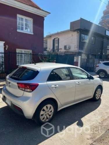 Vendo Kia río 5 2019 unico dueño