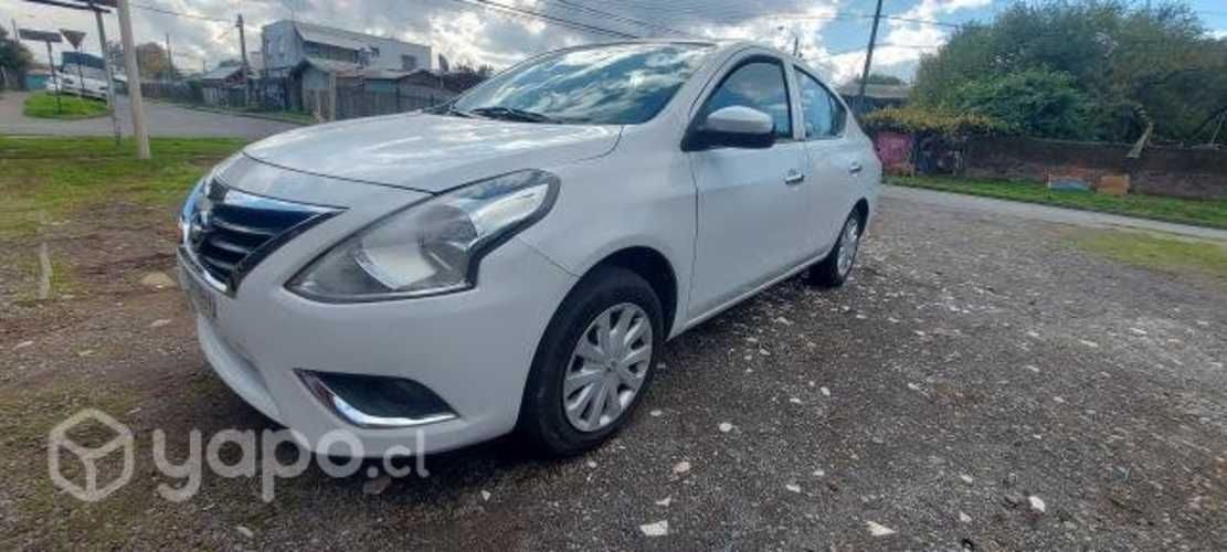 Nissan versa