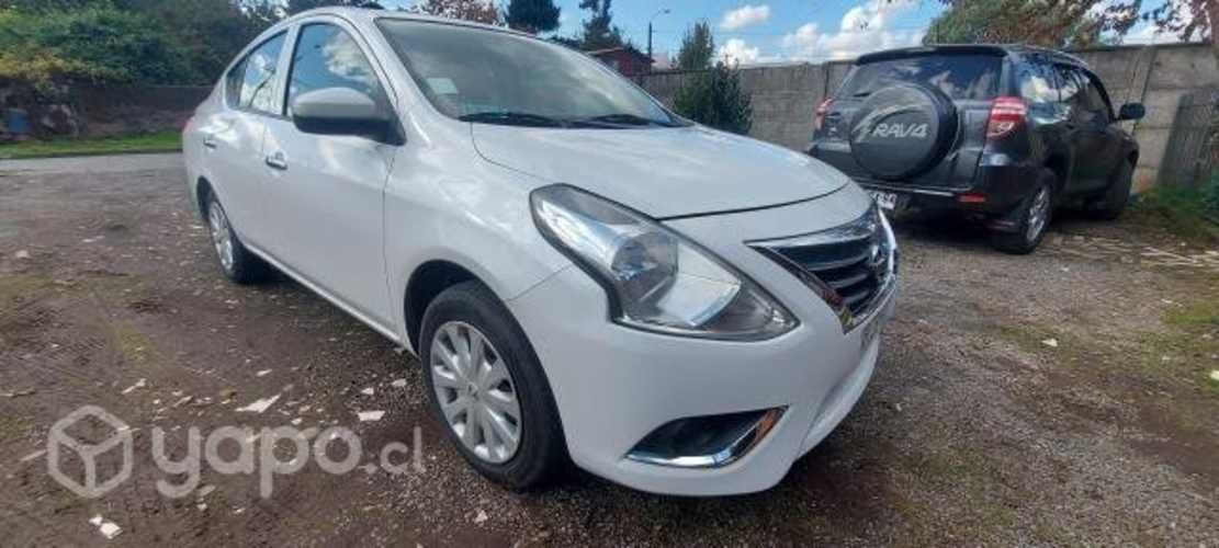 Nissan versa