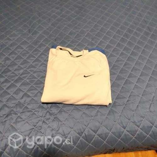 Poleron Nike talla L XL