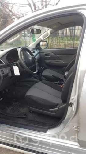 Mitsubishi l200 2017