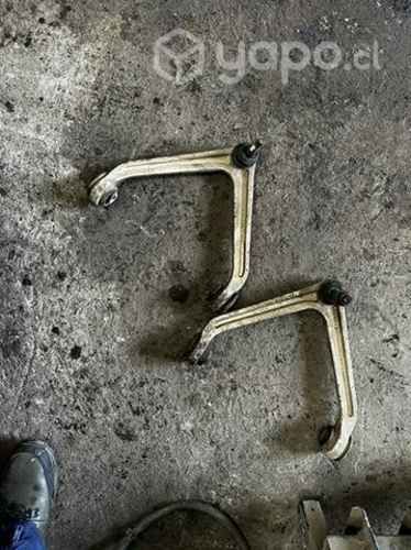 Bandejas superiores IZQ/DER Dodge Durango 2007