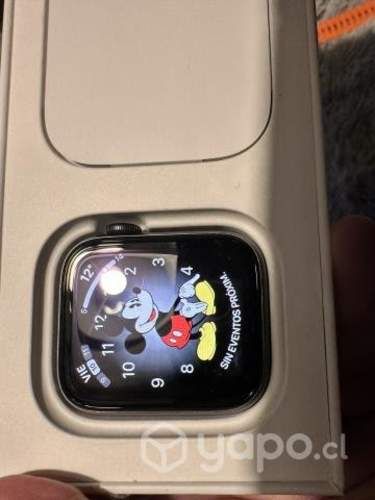 Apple Watch SE 44mm 2023