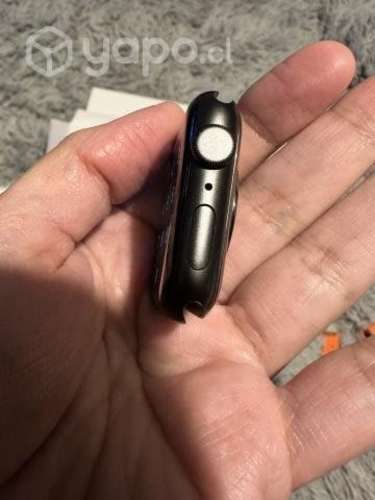 Apple Watch SE 44mm 2023