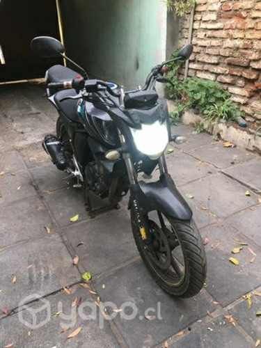 Yamaha fz2.0 año 2016 inyección
