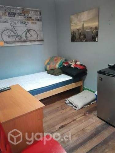 Arriendo pieza Amoblada persona sola o estudiante