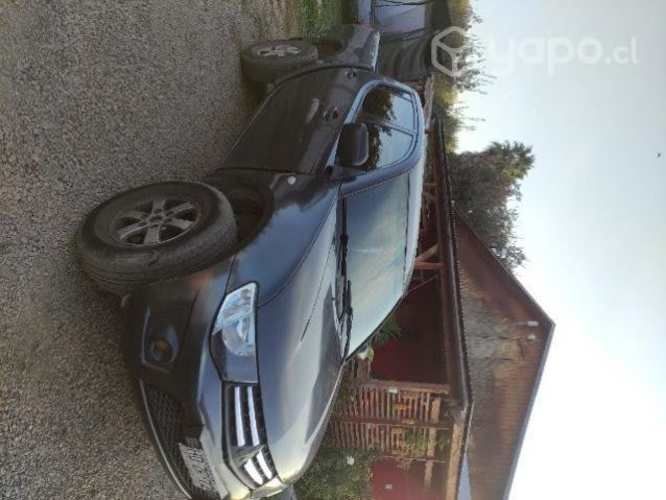 Mitsubishi l200 2015