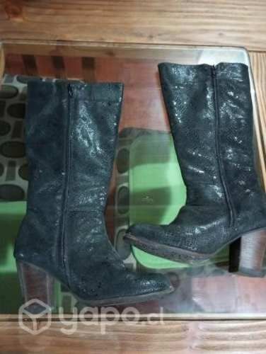 Botas de cuero