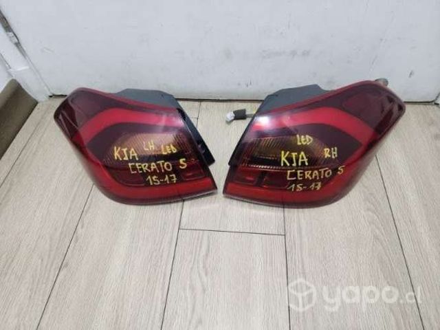 Par de focos traseros kia cerato 5 led