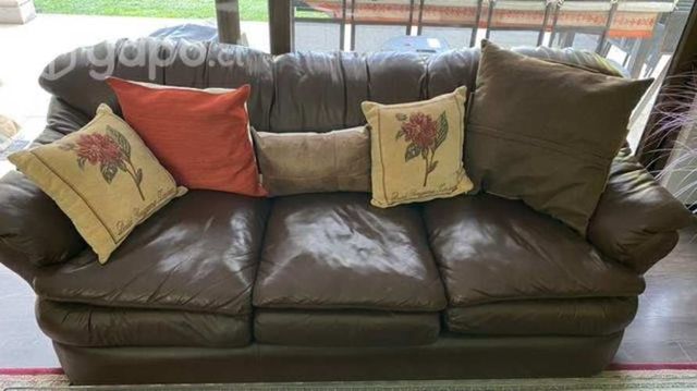 Sofa cuero natural 3 cuerpos italiano