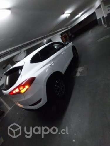 HYUNDAI TUCSON, año 2016