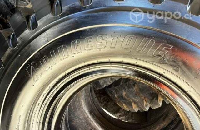 Neumáticos de maquinaria nuevos