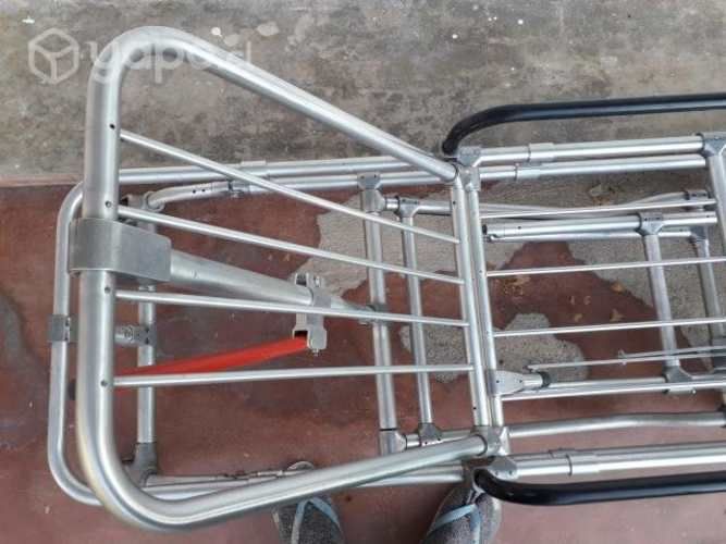 Camiilla americana para ambulancia