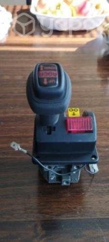 Comando Joystick para Levante Tolva