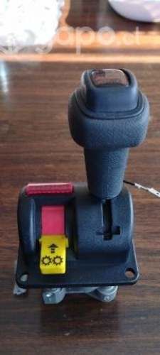 Comando Joystick para Levante Tolva