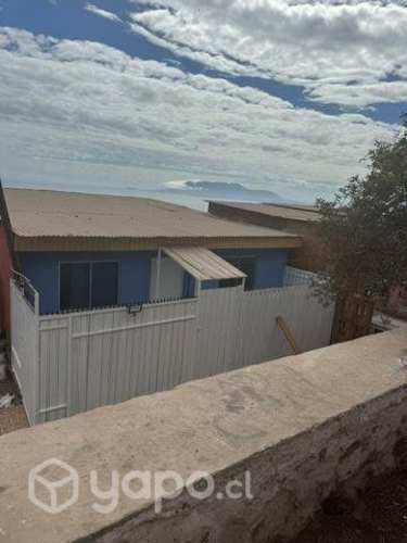 Se arrienda primer piso