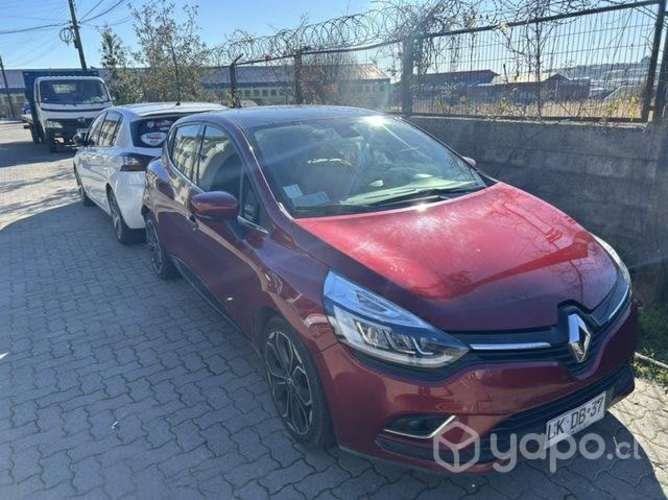 RENAULT CLIO 0.9 cc turbo,techo panorámico