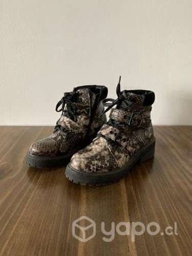 Bototos animal print