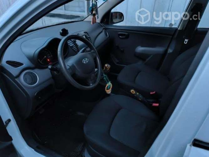 HYUNDAI I-10, año 2013