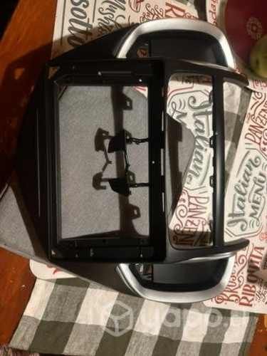 Radio android 9 más bisel para tracker 14/16 nuevo