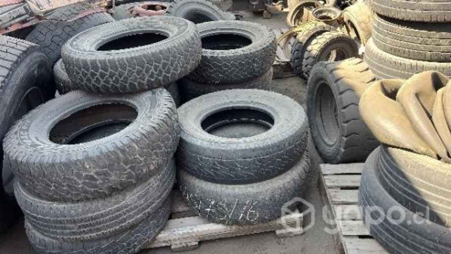 Neumático de camioneta 4.4