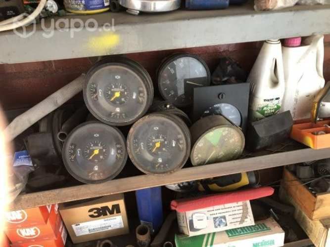 Reloj instrumento camión