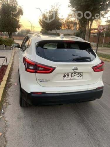 NISSAN QASHQAI, año 2021