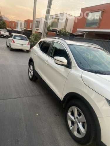 NISSAN QASHQAI, año 2021