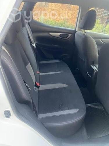 NISSAN QASHQAI, año 2021