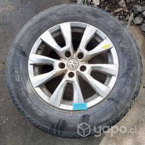 Llanta Aluminio Detalle Con Neumático Volkswagen