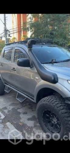 Se vende Mitsubishi l200 work. 2019 4x2