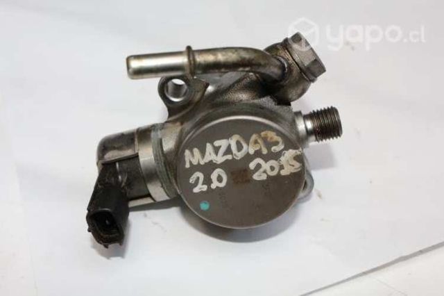Bomba de combustible Mazda3 2.0 2015