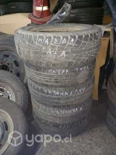 4 LLantas con neumáticos para camioneta tata