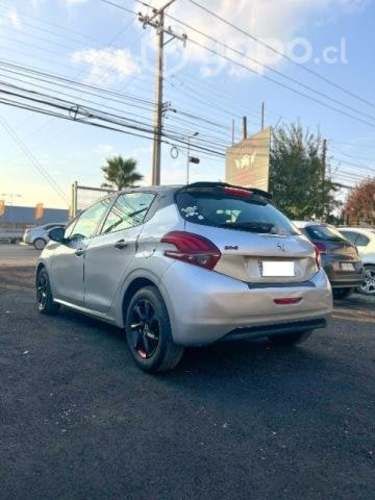 Peugeot 208 , año 2016