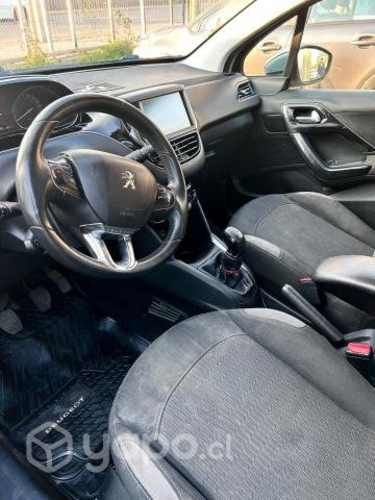 Peugeot 208 , año 2016