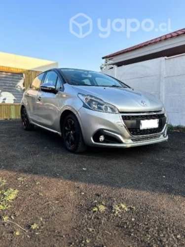 Peugeot 208 , año 2016