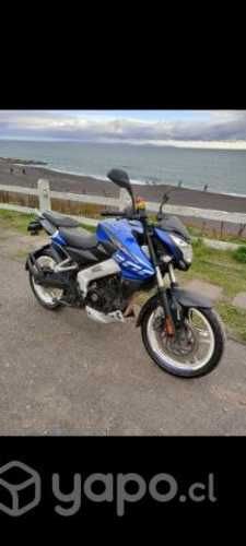 Vendo moto pulsar ns200