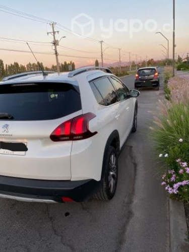 Peugeot allure bluehdi 2008 año 2019