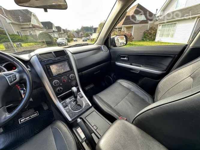 Suzuki Grand Nomade 2014 4X4 NAV