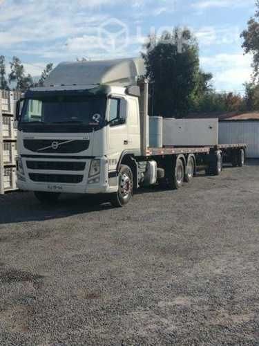 Se vende camión Volvo con remolque