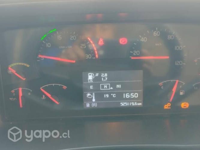 Se vende camión Volvo con remolque