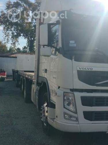 Se vende camión Volvo con remolque