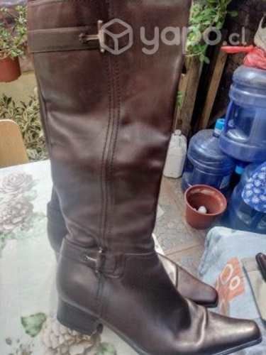 Botas de cuero, mujer