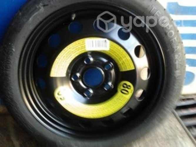 Varias medidas neumáticos compactos