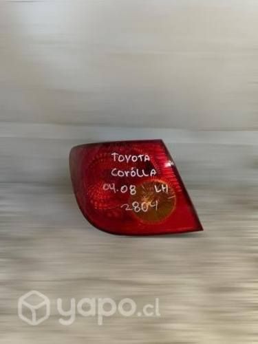 Foco trasero lh toyota corolla 200-2008