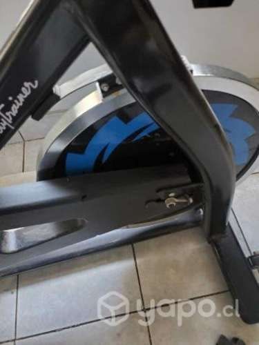 Bicicleta spinning para ejercicio en casa