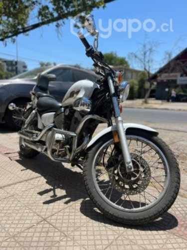 Moto YAMAHA STAR250 2015