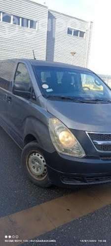Minibús Hyundai H1