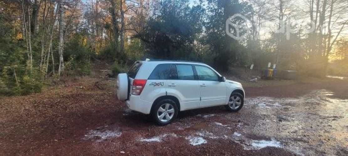 Se vende susuki gran nomade 2.4 año 2012